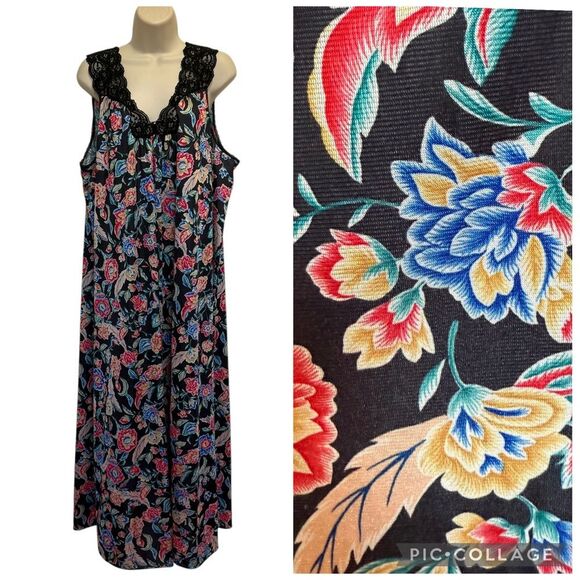 Vintage Vanity Fair Dark Floral Lace Long Nightgown Nightdress Made in USA Sz L